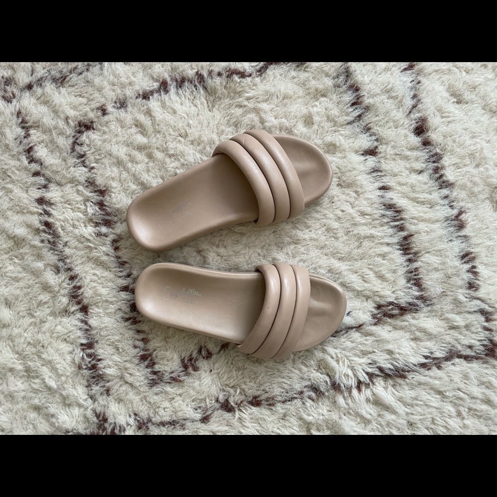 Seychelles Low Key Sandal in Vacchetta